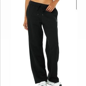 All Yoga Renown sweatpants black size M NWT
